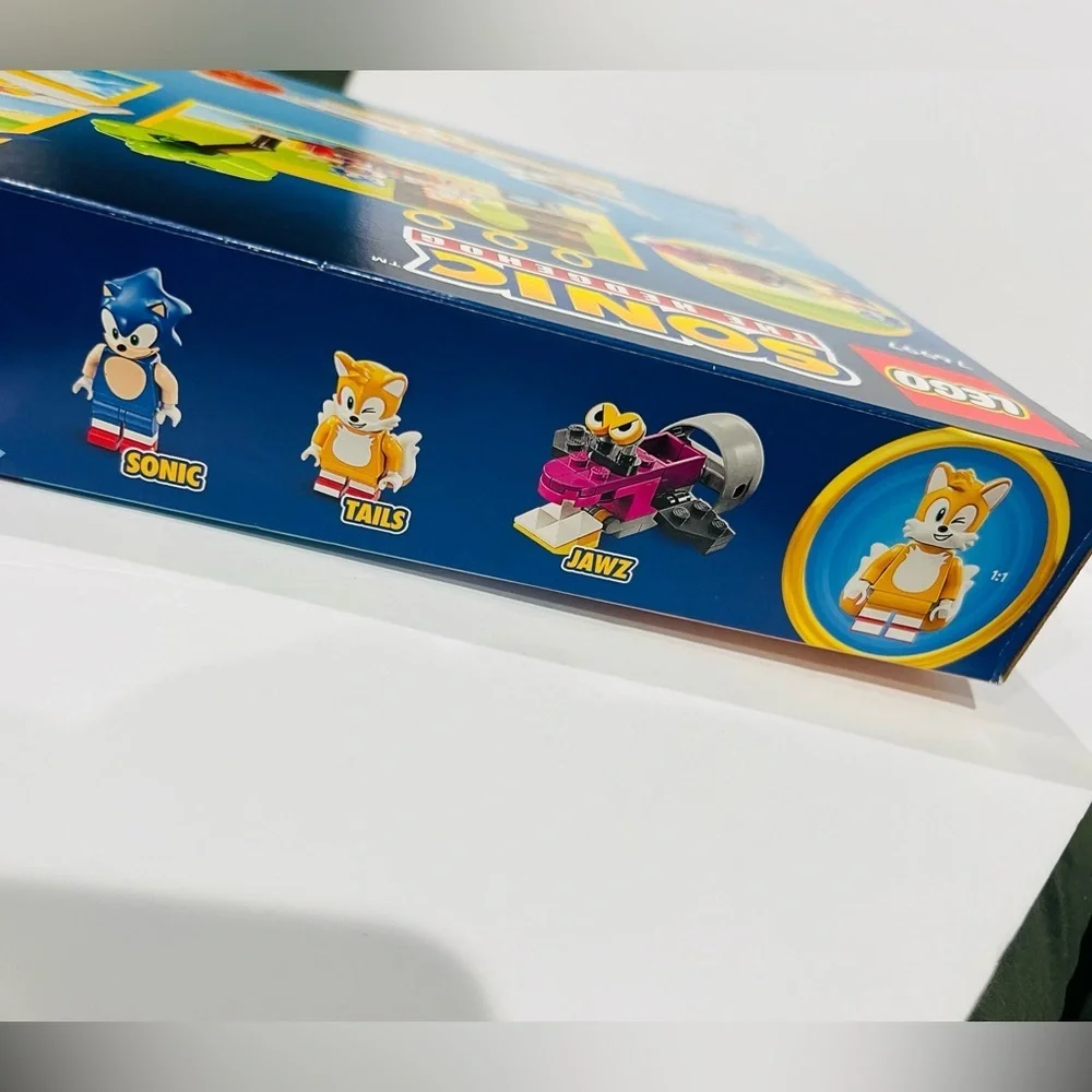 LEGO Sonic the Hedgehog: Tails’ Adventure Boat Building Set, 76997 8+ - Picture 5 of 6
